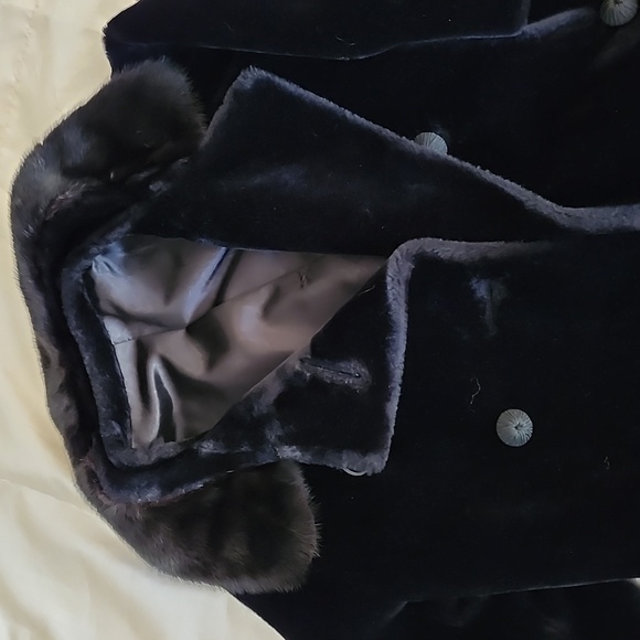 Vintage Borgazia Faux Black Fur with Brown Mink Collar, Medium, $98 - Picture 8 of 17